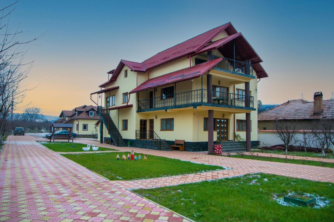 Apartamento Casa Stefania 1 Călimăneşti Exterior foto